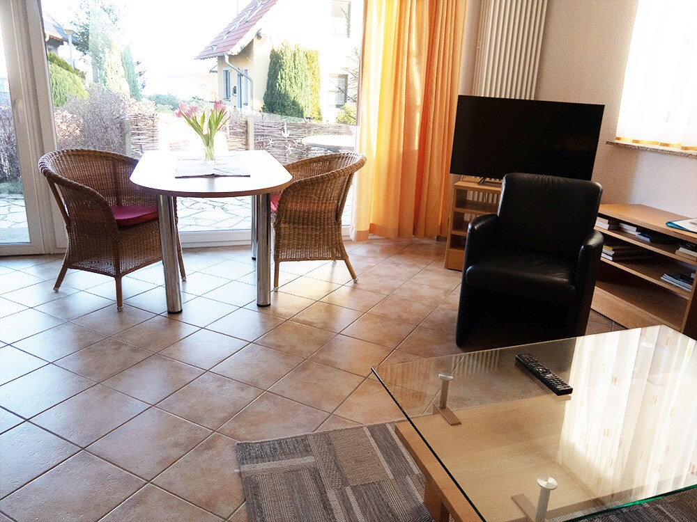 Top performing Airbnb: Hs20EG, 1 ground floor apartment on the Müritz-Hochufer in Röbel/Müritz