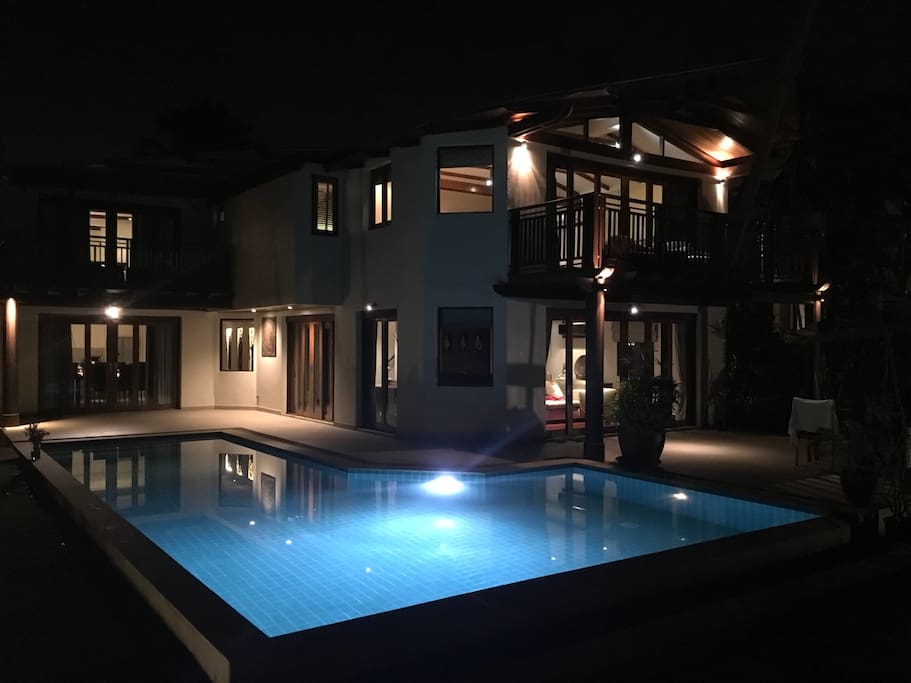 The villa looks gorgeous at night. Have a late night swim in the pool or a romantic dinner outside overlooking the ocean.