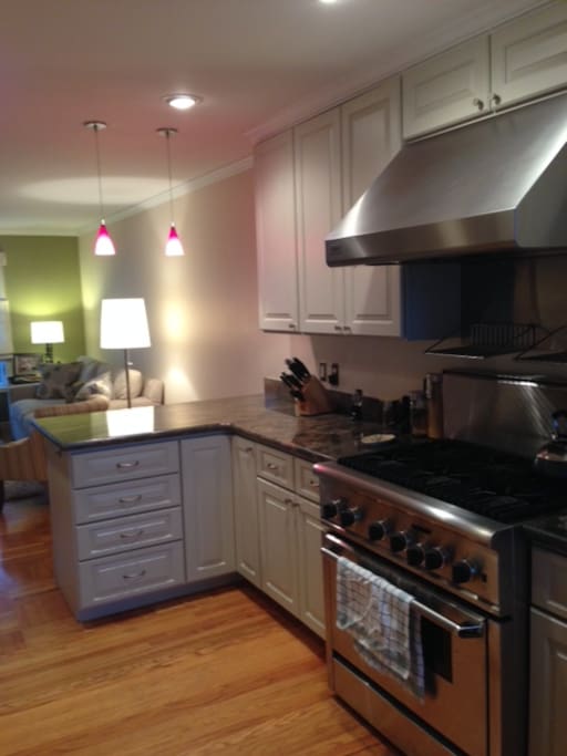 Fully equipped kitchen