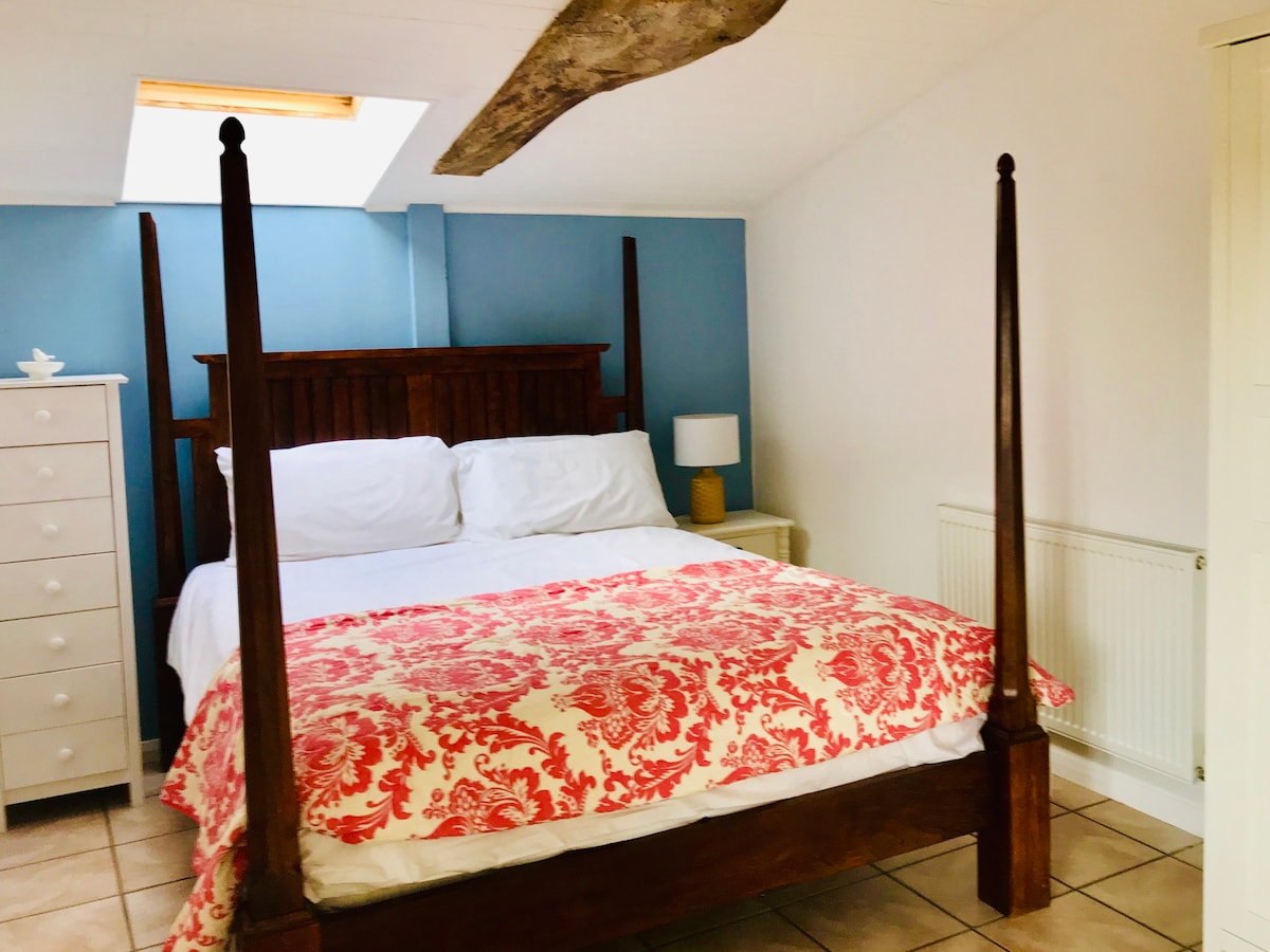 La Blatière, The Stables master bedroom 