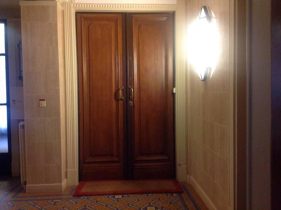 ENTREE DE L'APPARTEMENT