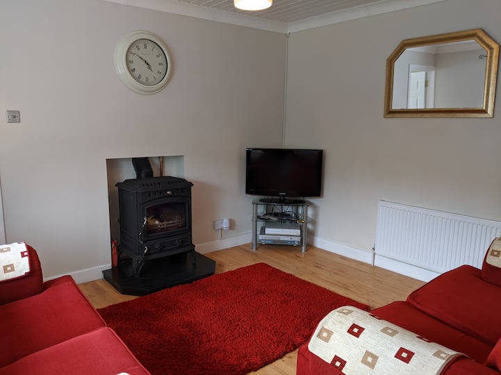 Jiko imara la mafuta na inapokanzwa mafuta. 