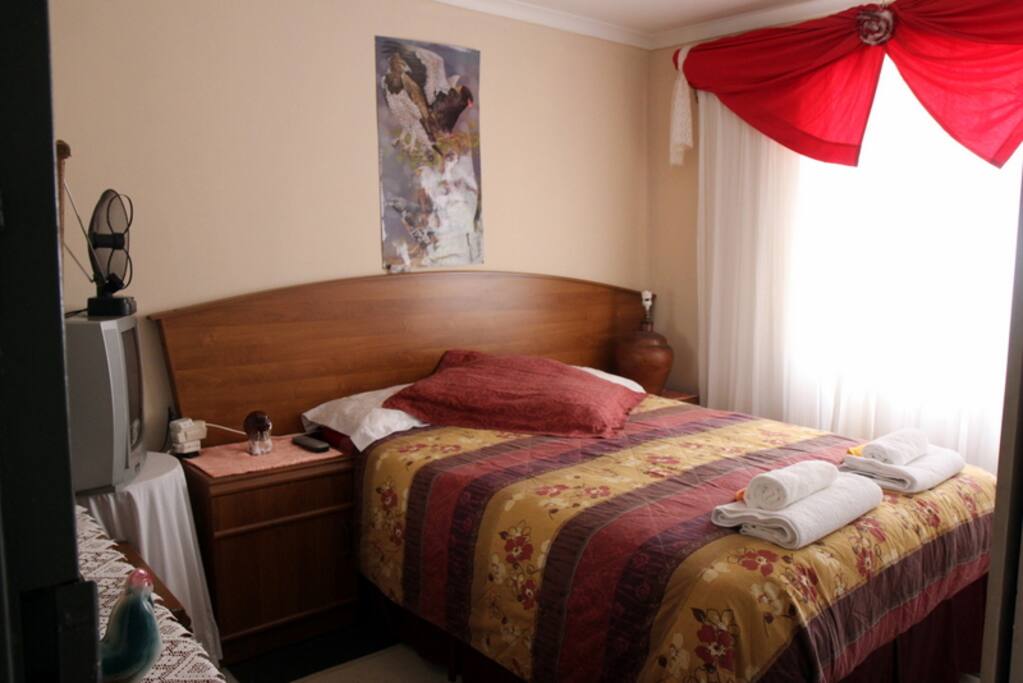 Guest bedroom