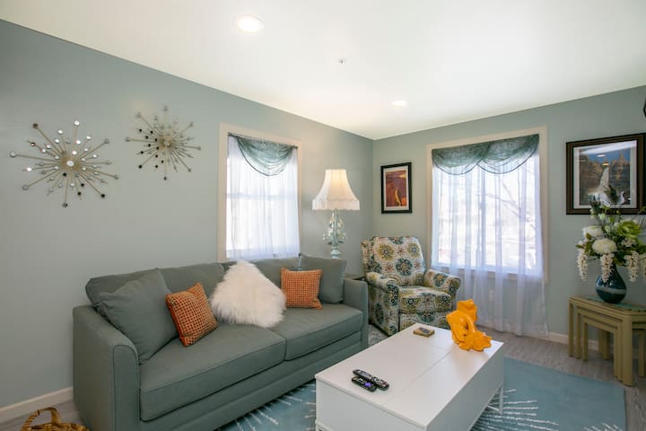 Airbnb N Montezuma St Vacation Rentals Places To Stay