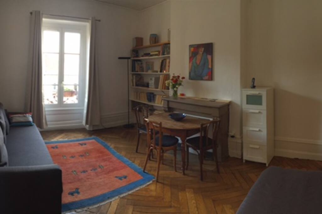 La chambre vue depuis l'entrée