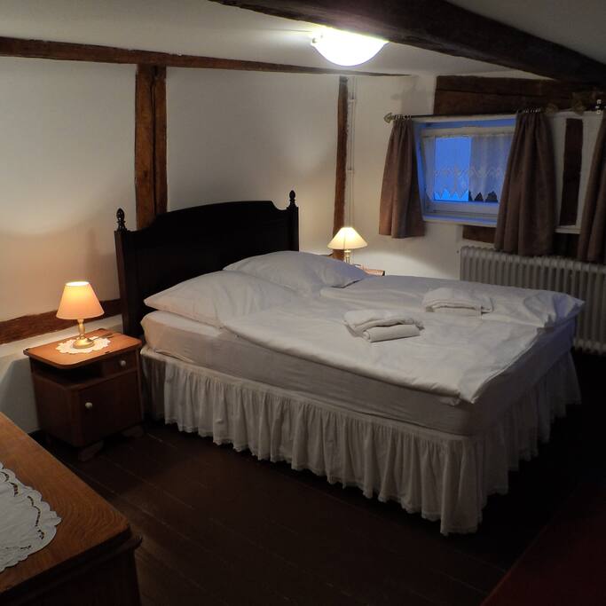 Zimmer mit Doppelbett