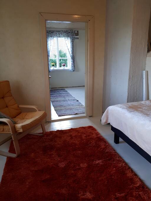 B & B Bedroom to Kitchen