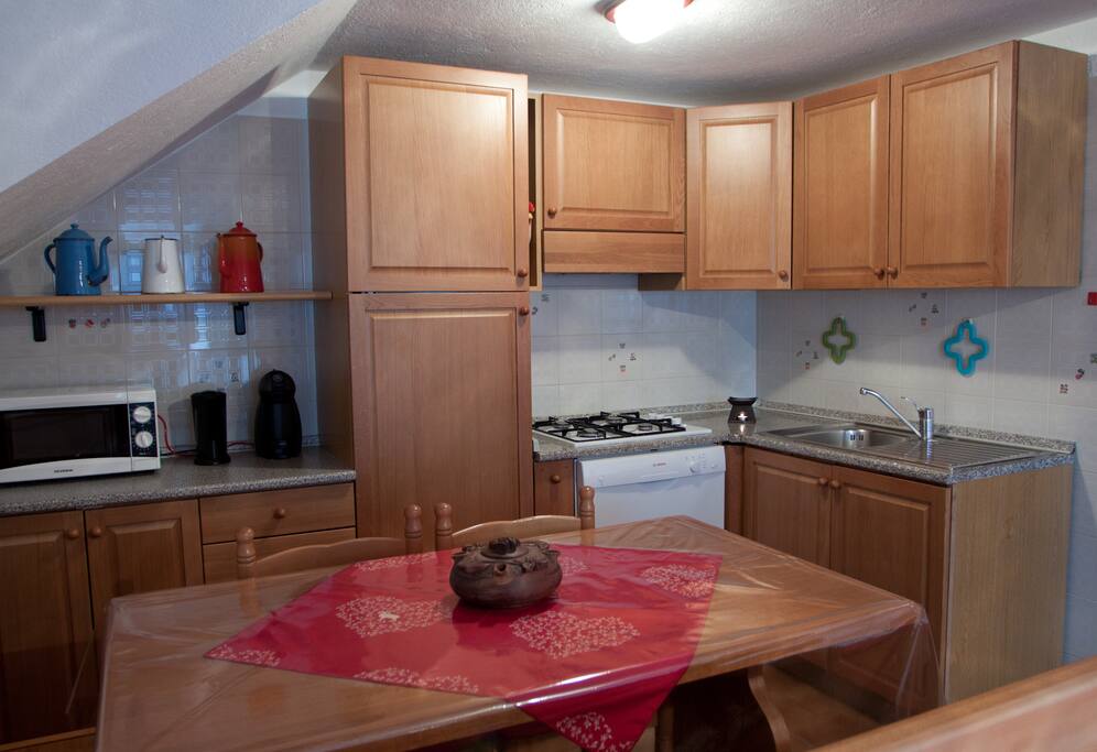Cucina abitabile attrezzata