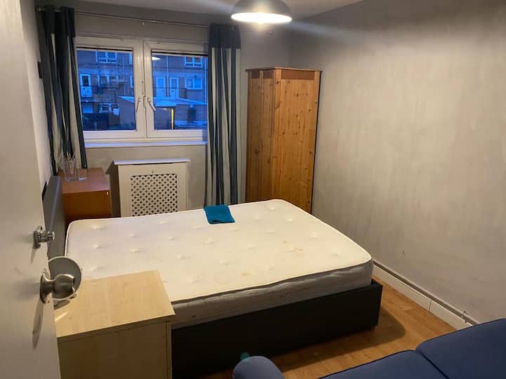 Double bedroom in a flatshare in Elephant&Castle Apartments for Rent in Greater London