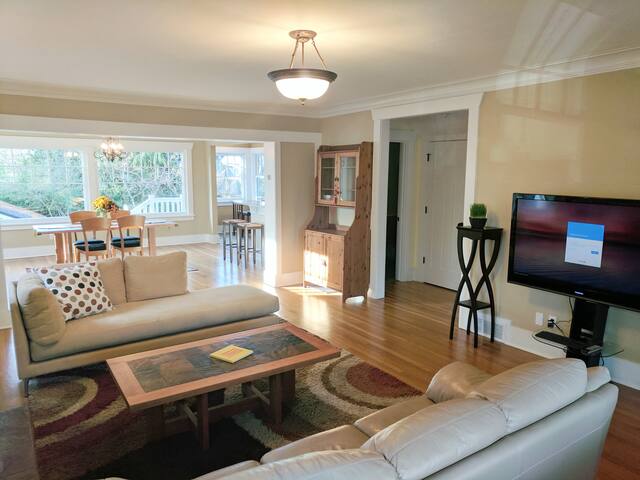 6 Bedroom, Family Friendly Craftsman in Ravenna gallery image 4