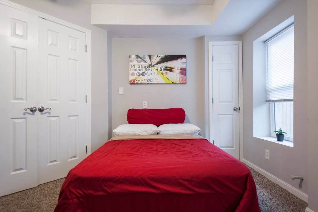 Private room with double bed.