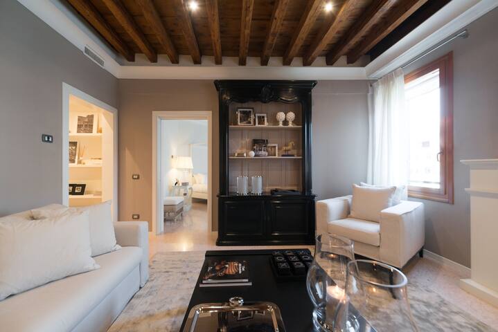 Most Charming Venice gallery image 3