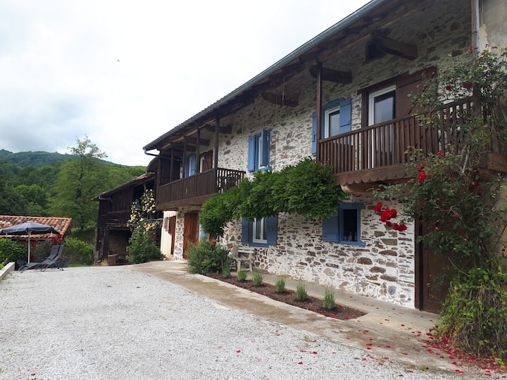 CHEZ SAGARET