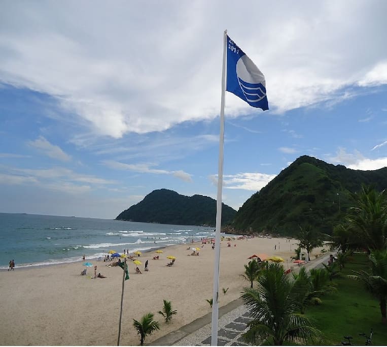 Praia do Tombo Lado Direito