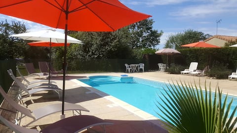 L'Ecurie - 2 bedrooms for up to 4 people with pool