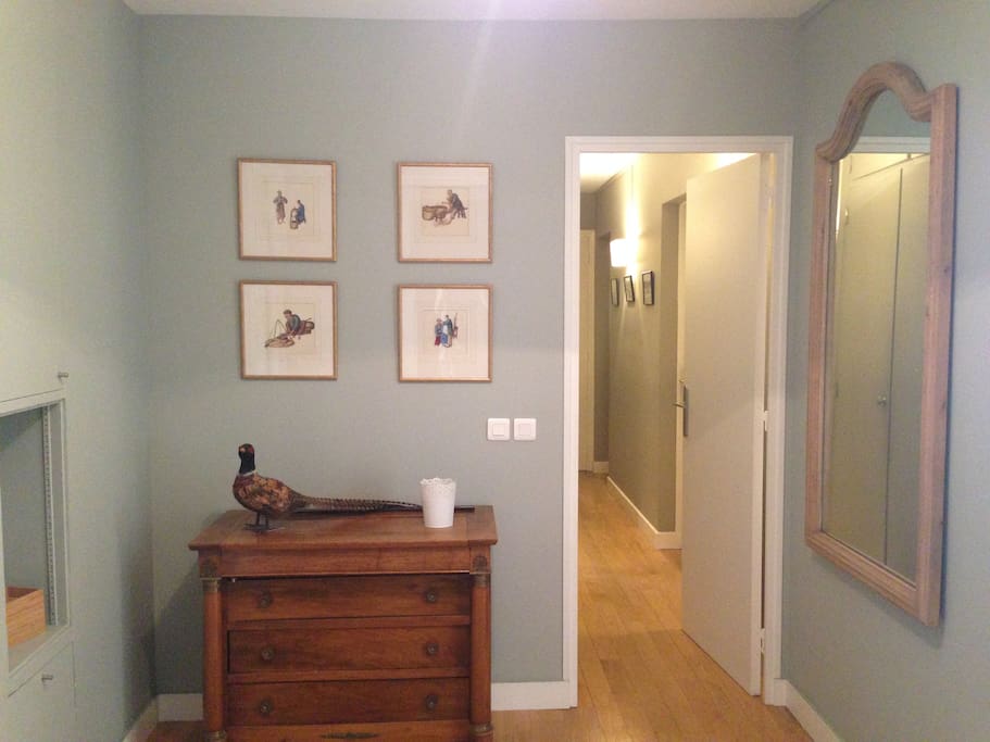 Entrée / Entry