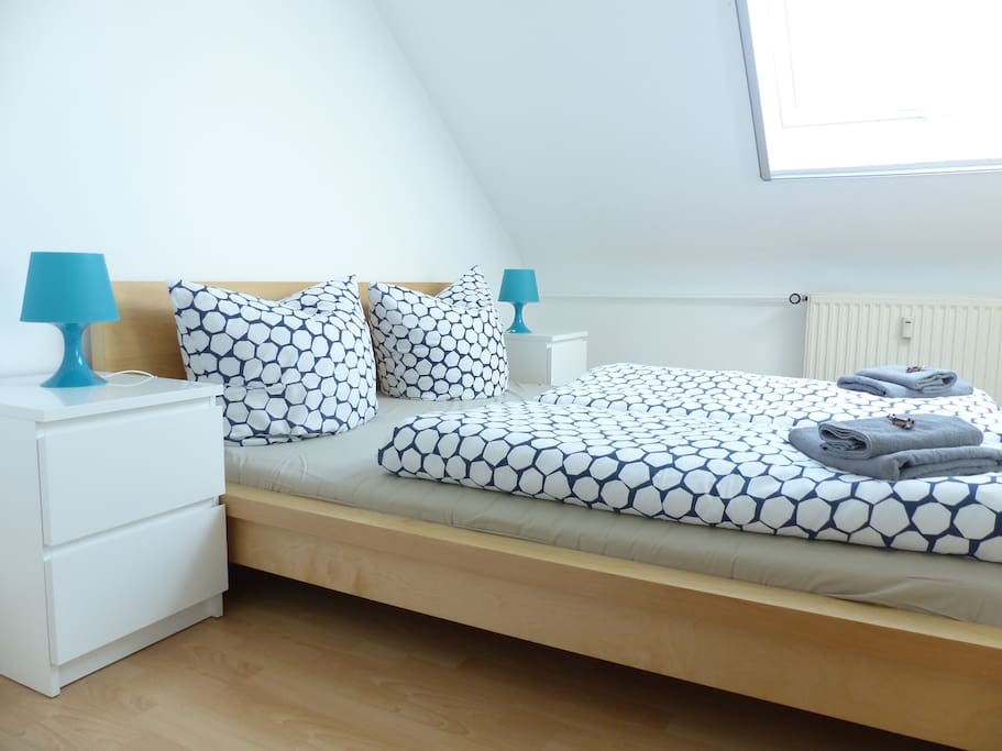 Schlafzimmer II Bild I