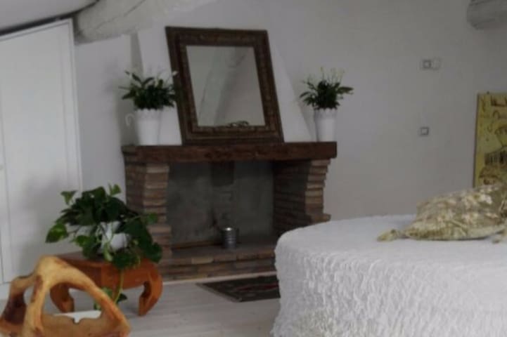 Sacro Bosco Apartment - PIOPPO - in centro storico