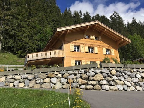 Schönes Studio im „Chalet Tannegg“