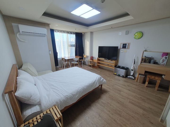 Casa jia # 1, In pm7 ~ Out pm3, 3-minute walk from
Changdong Station (Bedding is sterilized)
