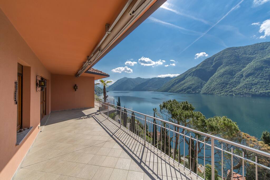 grosszuegige Terrasse