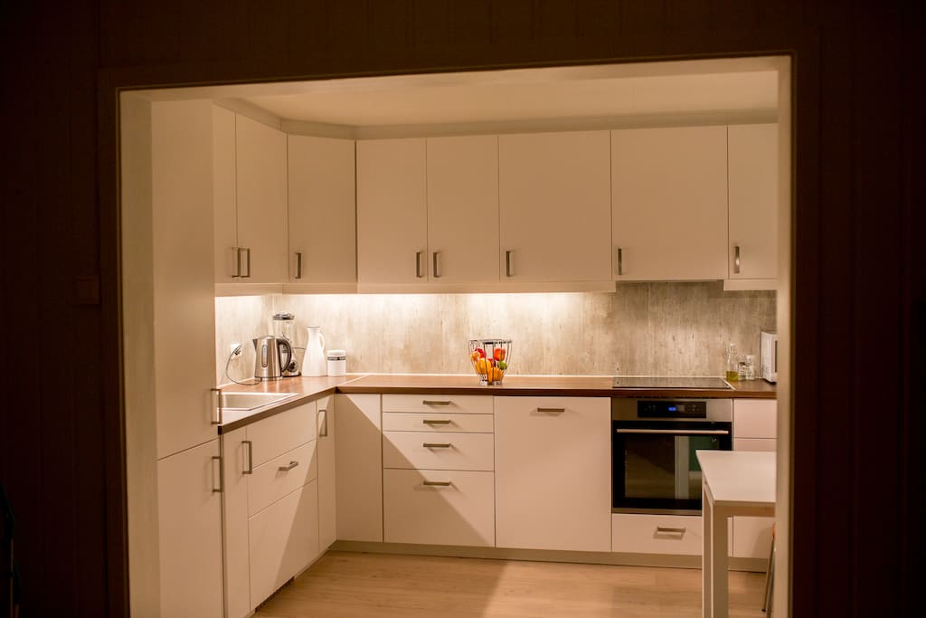 Brand new kitchen with all fascilities: oven, fridge, freezer, washing machine, make your morning coffee or afternoon tea here and enjoy it in front of the fireplace!