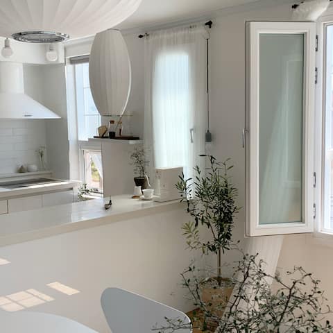 Spacious terrace (barbecue. Kintex 15 minutes)