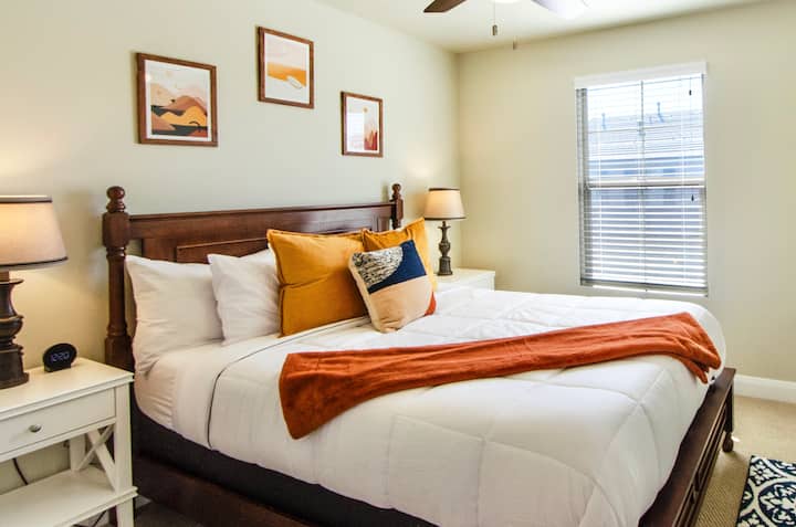 Bračna soba (160x200) s televizorom