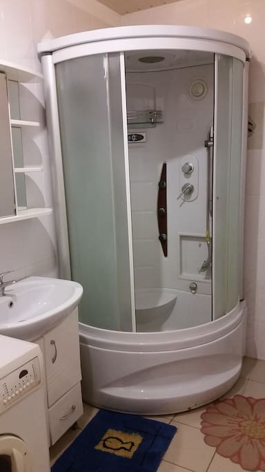 Душ - Shower