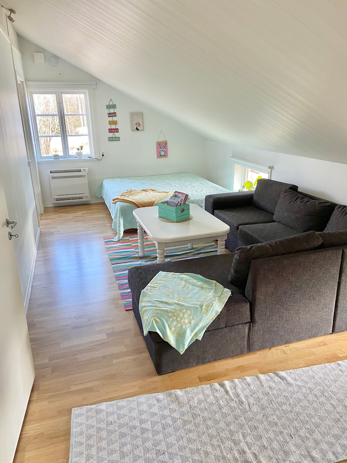 Მისაღები ოთახები.