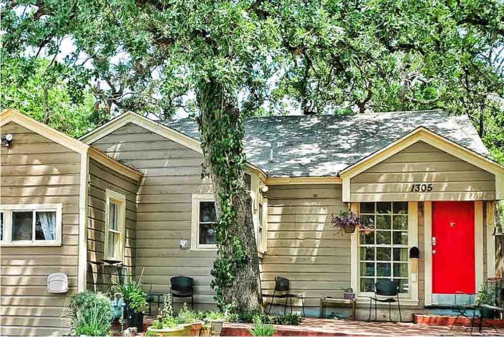 One of a kind stay In the Heart of ATX Houses for Rent in Austin