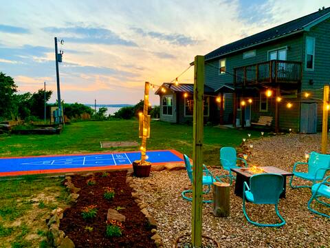 Lakeview, 2 homes, new hot tub