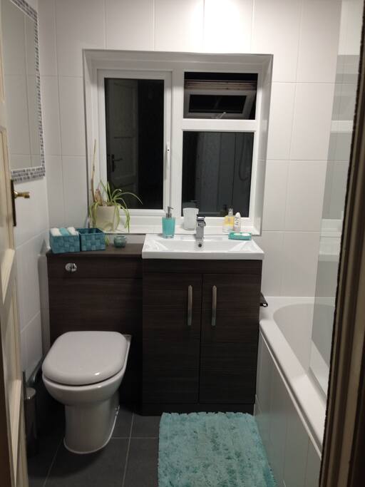 Our very recent NEW bathroom for you to enjoy!