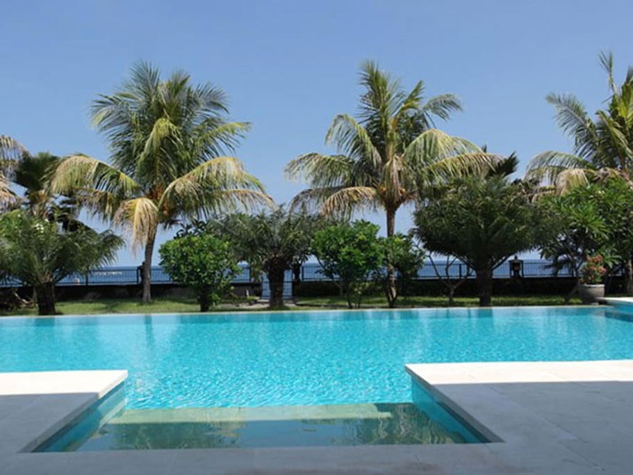 Pool & View