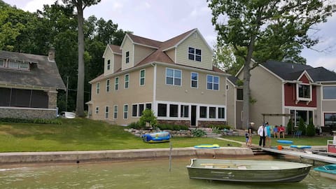 Crooked Lake, Angola - great for big families!