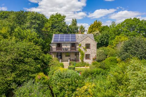 Large house with coastal views and hot tub