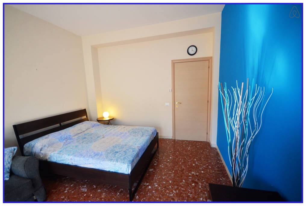 Double bedroom named "Trevi Fountain"