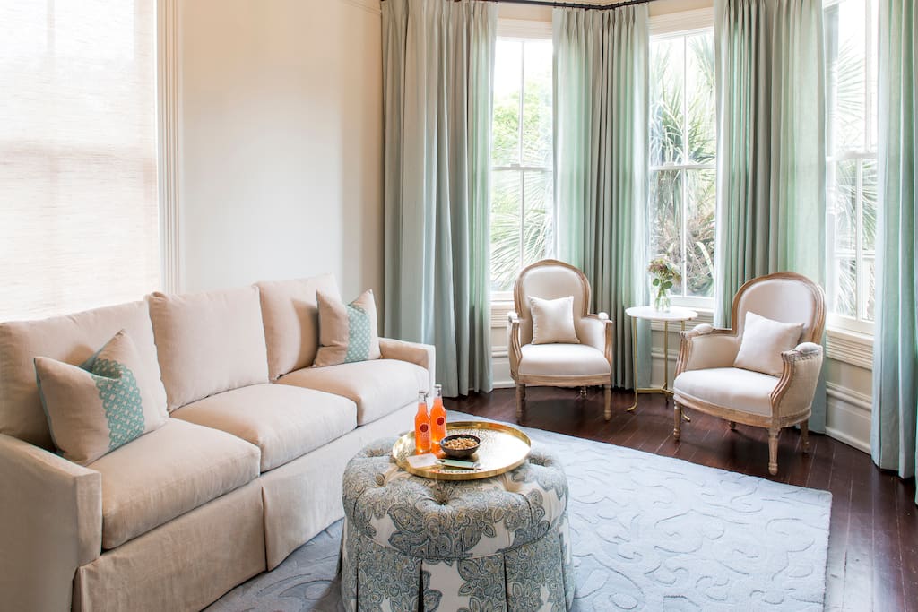 Sitting area upon entering the room.