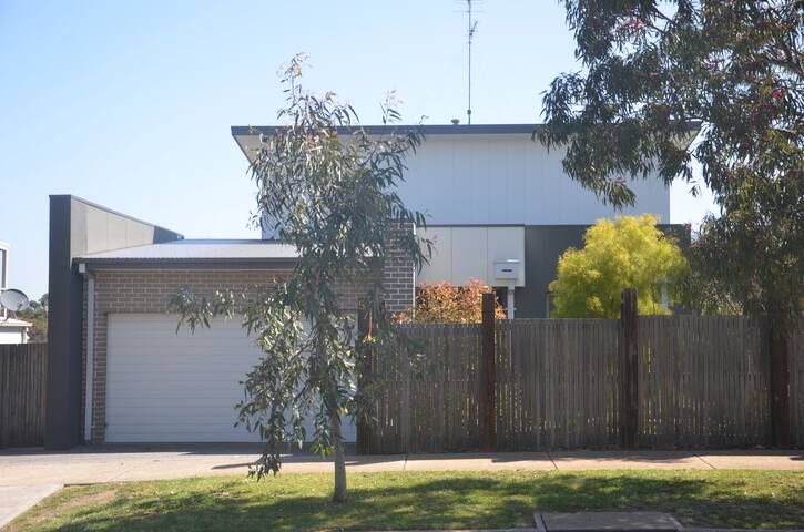 Family-friendly indoor-outdoor living with spa gallery image 5