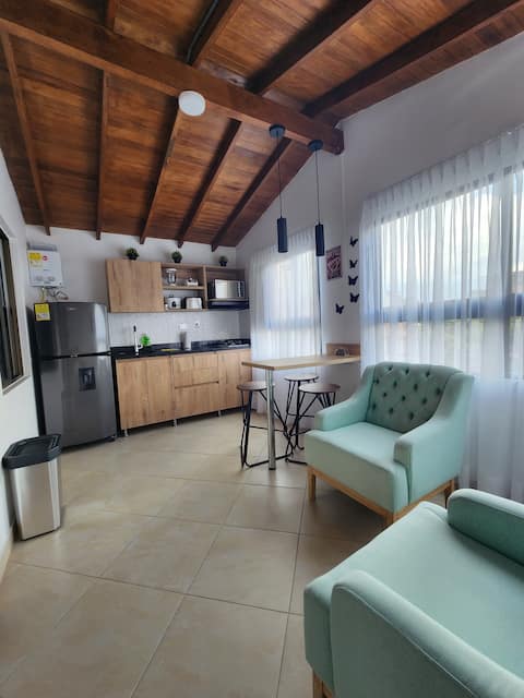 Top performing Airbnb: Modern and comfortable apartment near El Poblado with A/C. in Guayabal