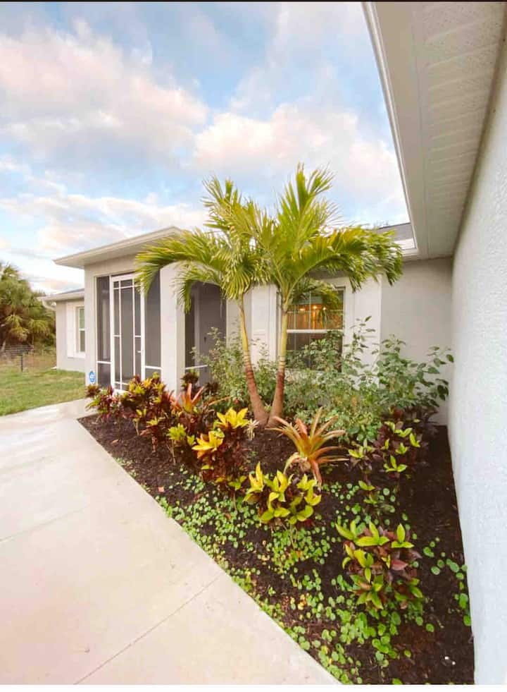 New! Beautiful Home In Englewood! - Englewood, FL