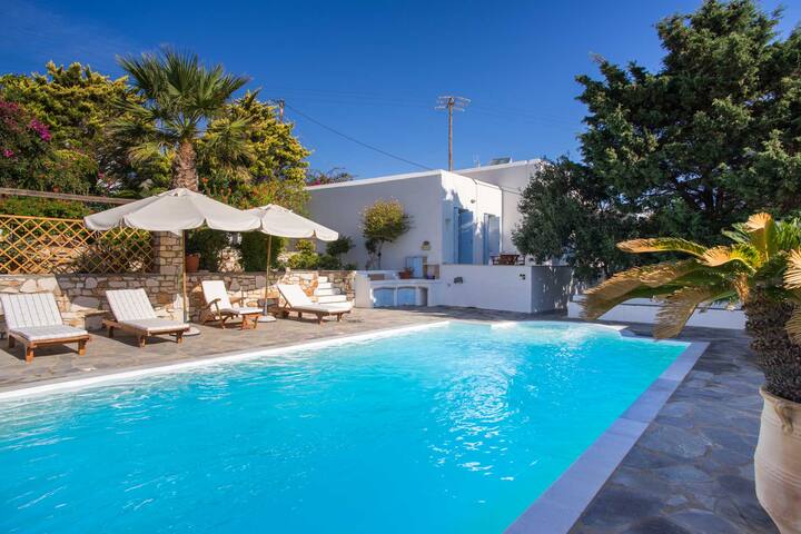 NAOUSA BREEZE VILLA gallery image 2