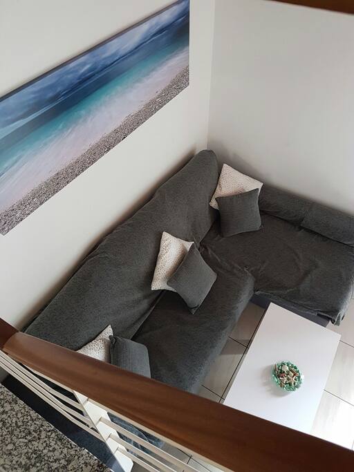 SALON CONFORTABLE