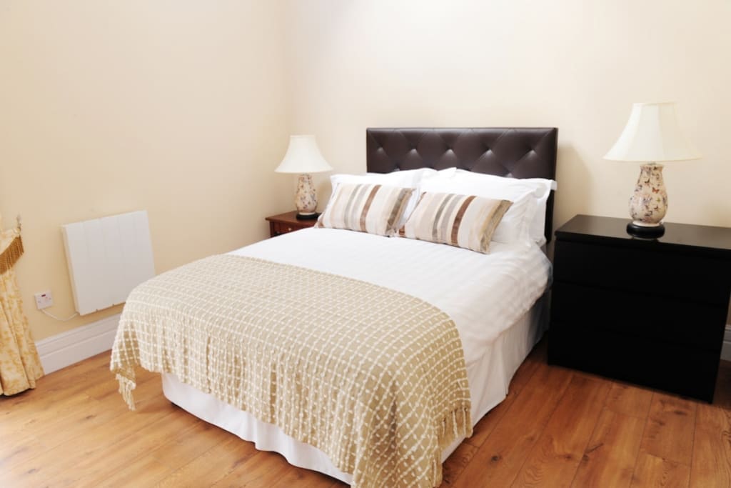 Double Bed in the Mews Cottage