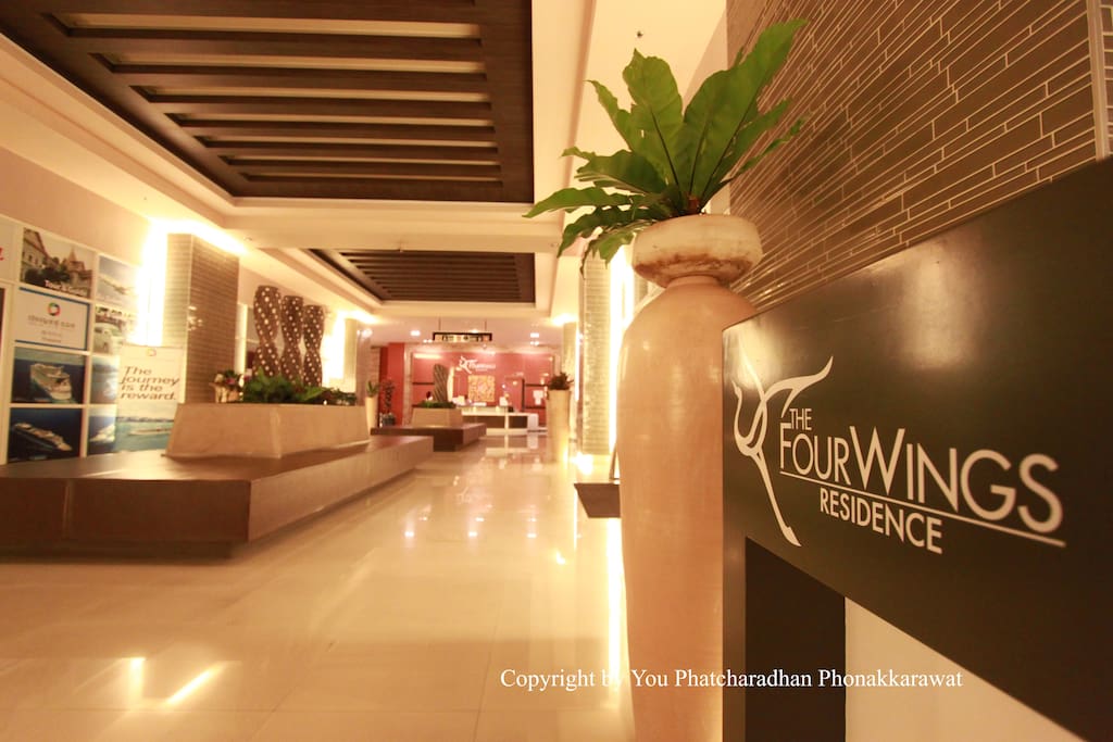 Luxury Condo at The Four wings residence