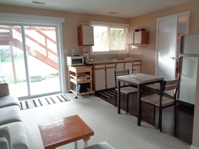 One bedroom suite with kichenette