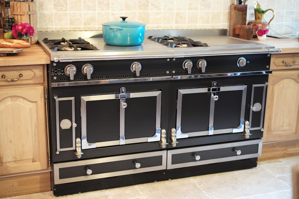 A cook of any level will feel like a chef using this amazing oven.
