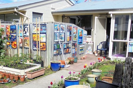 "the place to be",  safe and quiet, central.