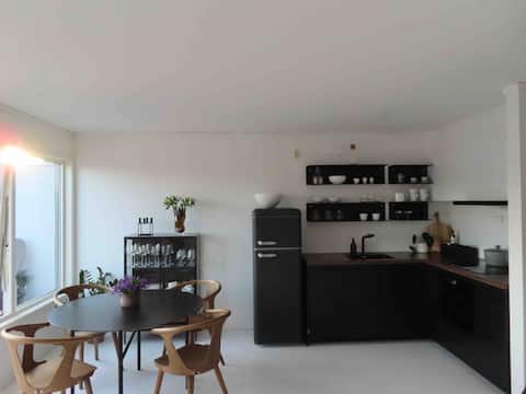 Top performing Airbnb: Top apartment in the middle of the city center with a sunny balcony in Kristiansand