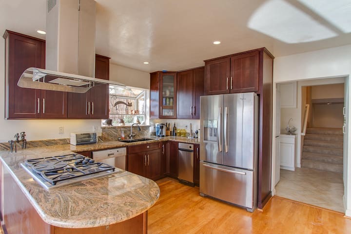 AMAZING DEAL! Gorgeous upgraded Home w/ Bay views